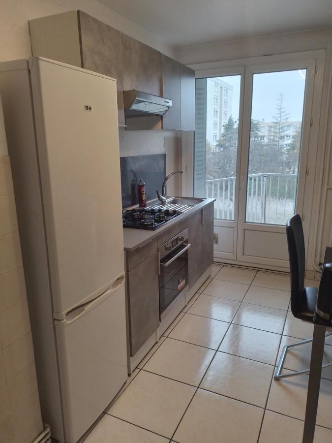 Ferienwohnung La Grace Vaulx-en-Velin Exterior foto